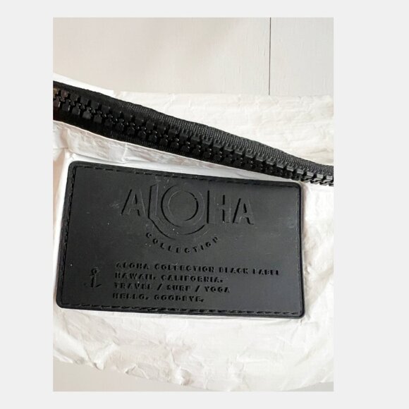 ALOHA - Mini Hip Pack - Picture 2 of 3